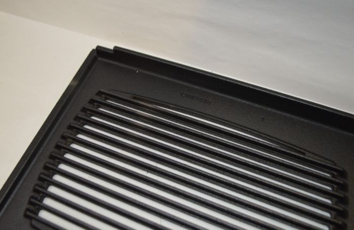 Grille de sortie d'air chaud en fonte pour poêle RED