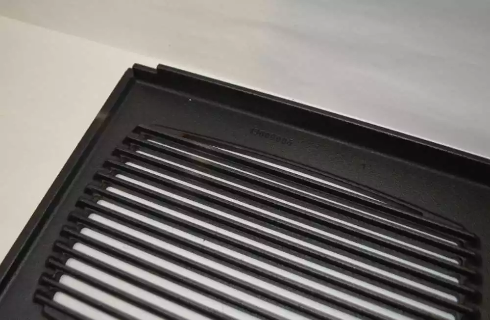 Grille de sortie d'air chaud en fonte pour poêle RED